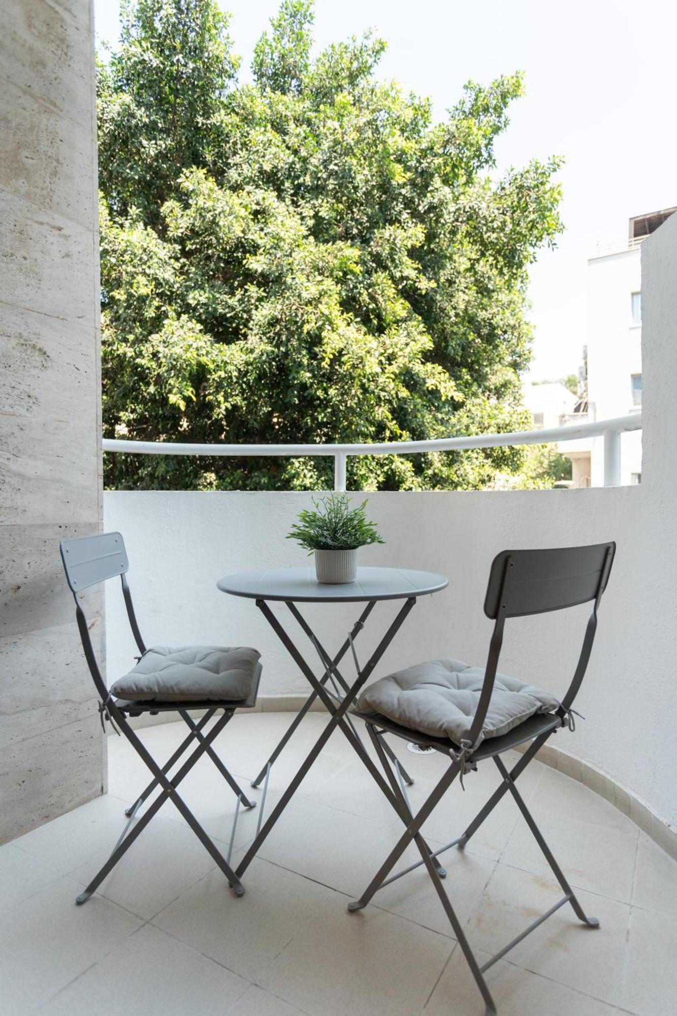 Eliezer Ben Yehuda Residence With Shelter Тель-Авив Экстерьер фото